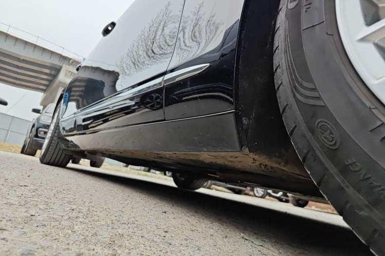 Used Cadillac CT6 2021 28T Fashion Edition Right Side Sill