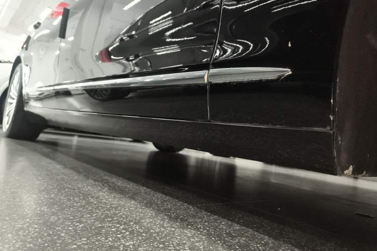 Used Cadillac CT6 2021 28T Elite Edition Right Side Sill