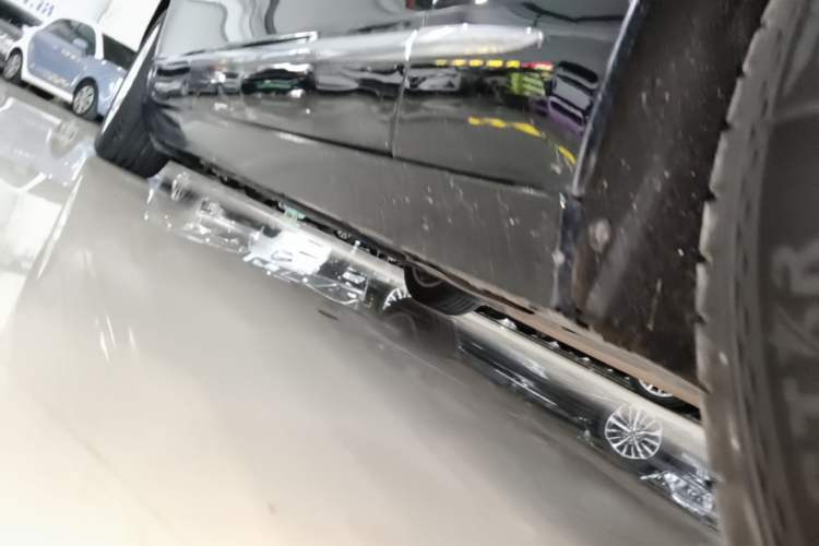 Used Cadillac CT6 2021 28T Elite Edition Right Side Sill