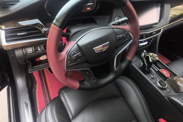 Used Cadillac CT6 2021 28T Luxury Version Steering Wheel