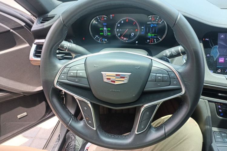 Used Cadillac CT6 2021 28T Luxury Version Steering Wheel