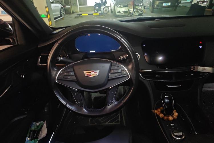 Used Cadillac CT6 2021 28T Luxury Version Steering Wheel