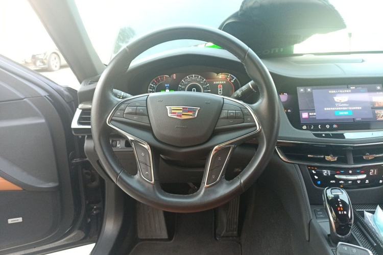 Used Cadillac CT6 2021 28T Luxury Version Steering Wheel
