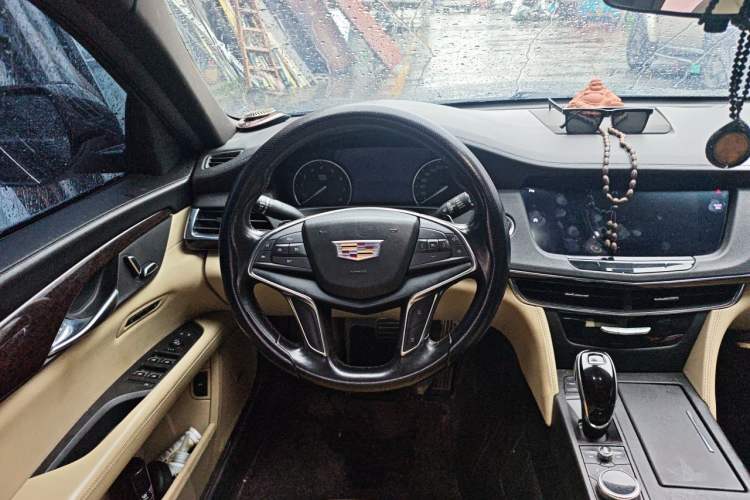 Used Cadillac CT6 2021 28T Fashion Edition Steering Wheel