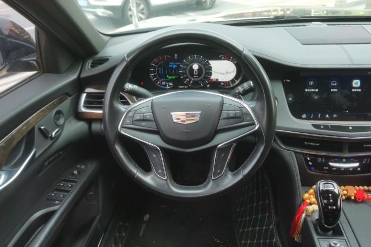 Used Cadillac CT6 2021 28T Luxury Version Steering Wheel