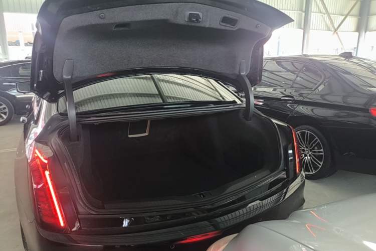 Used Cadillac CT6 2021 28T Fashion Edition Trunk