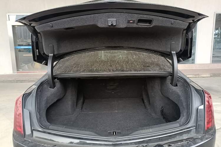 Used Cadillac CT6 2021 28T Fashion Edition Trunk