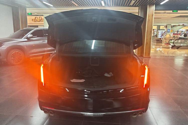 Used Cadillac CT6 2021 28T Fashion Edition Trunk