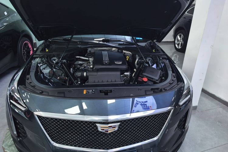 Used Cadillac CT6 2021 28T Flagship Super Cruise Version Engine Bay