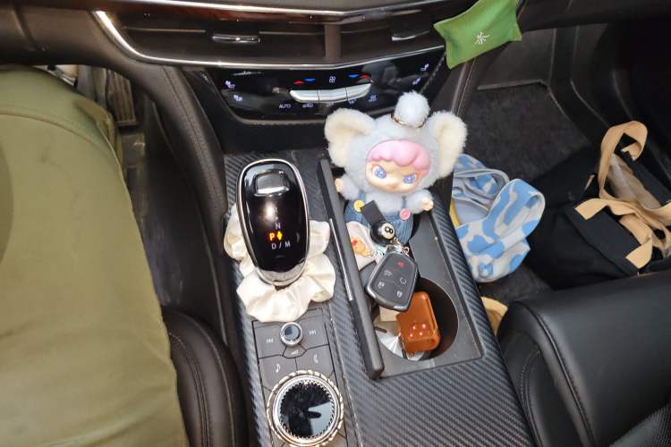 Used Cadillac CT6 2021 28T Elite Edition Gear Lever