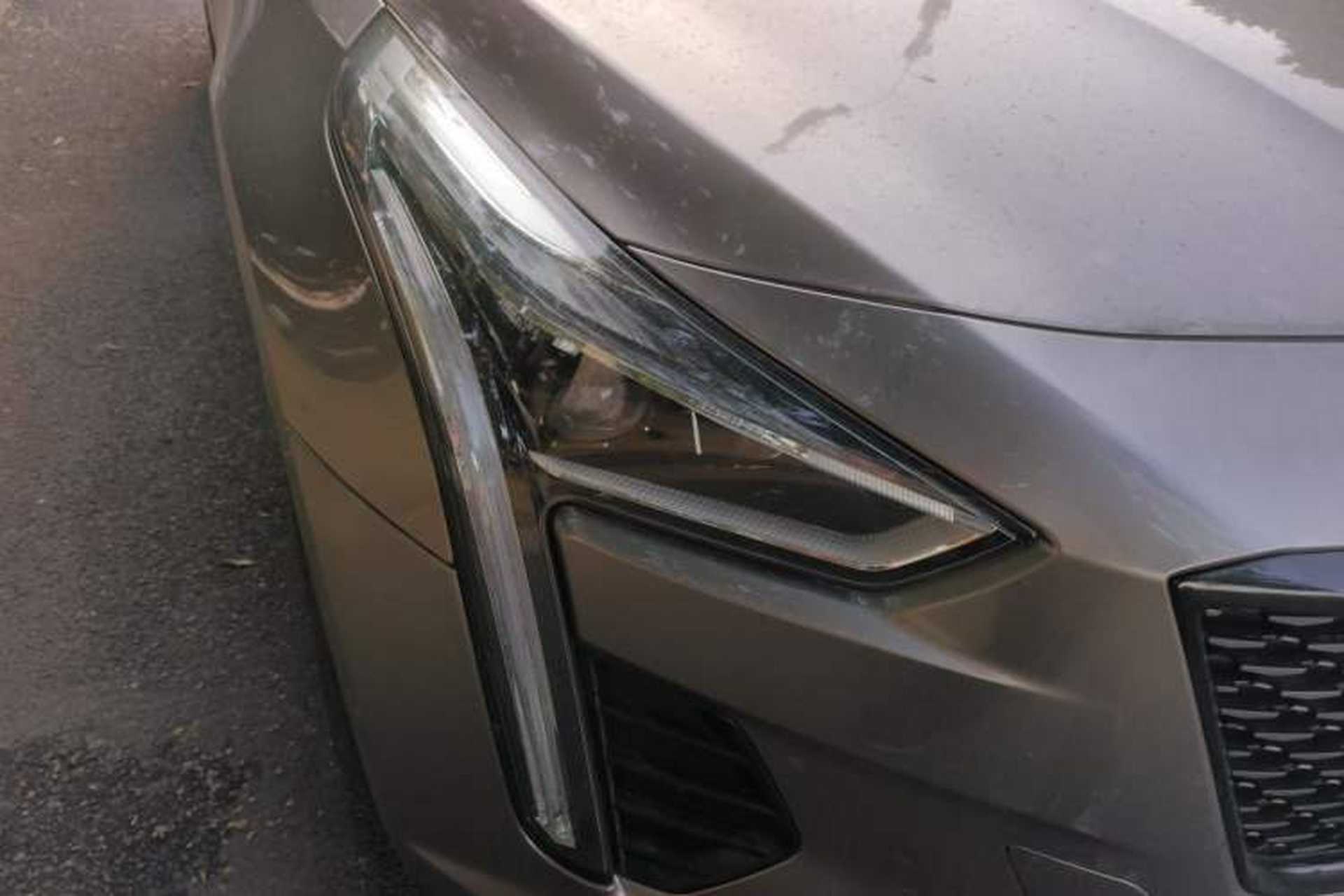Used Cadillac CT6 2021 28T Luxury Version Right Front Headlight