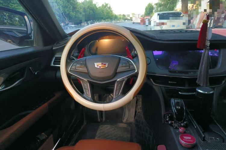 Used Cadillac CT6 2021 28T Luxury Version Steering Wheel
