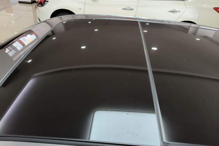 Used Cadillac CT6 2021 28T Luxury Version Roof
