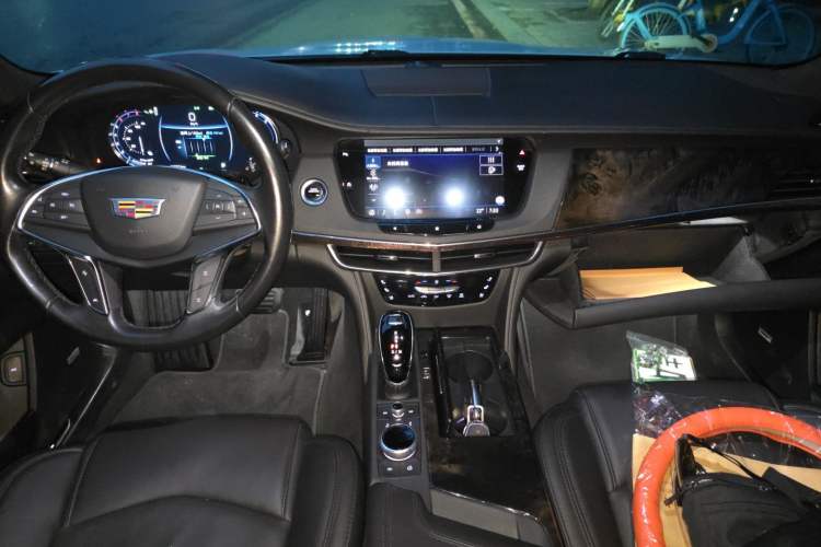Used Cadillac CT6 2021 28T Luxury Version Center Console