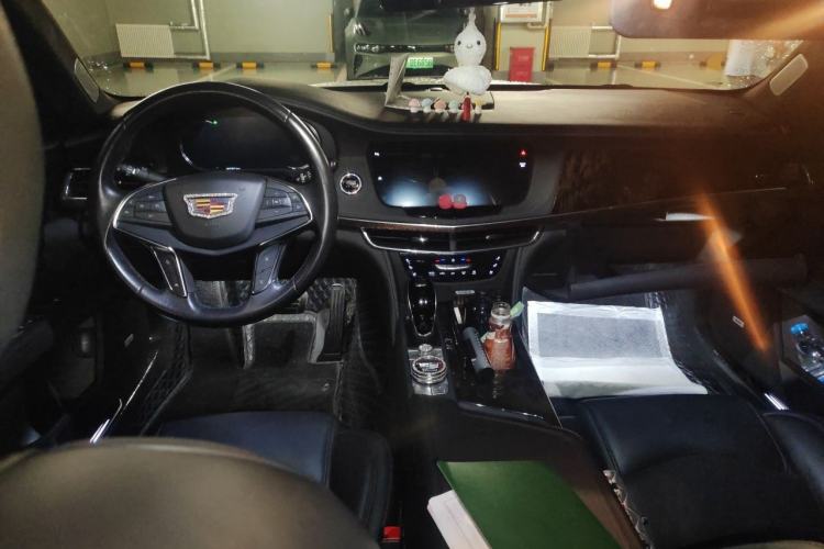 Used Cadillac CT6 2021 28T Luxury Version Center Console