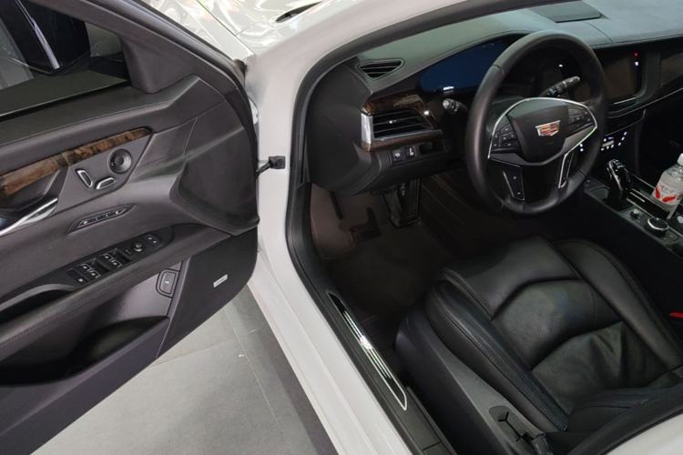 Used Cadillac CT6 2021 28T Luxury Version Driver Seat
