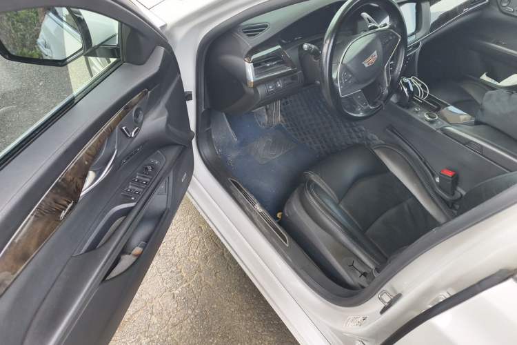 Used Cadillac CT6 2021 28T Luxury Version Driver Seat