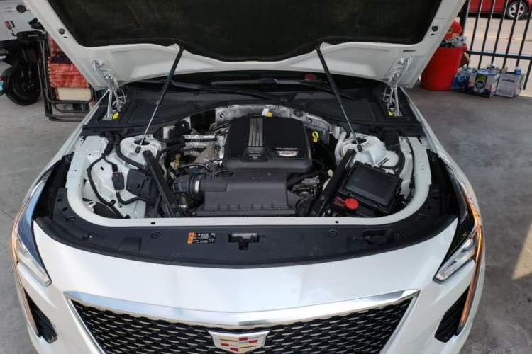 Used Cadillac CT6 2021 28T Luxury Version Engine Bay