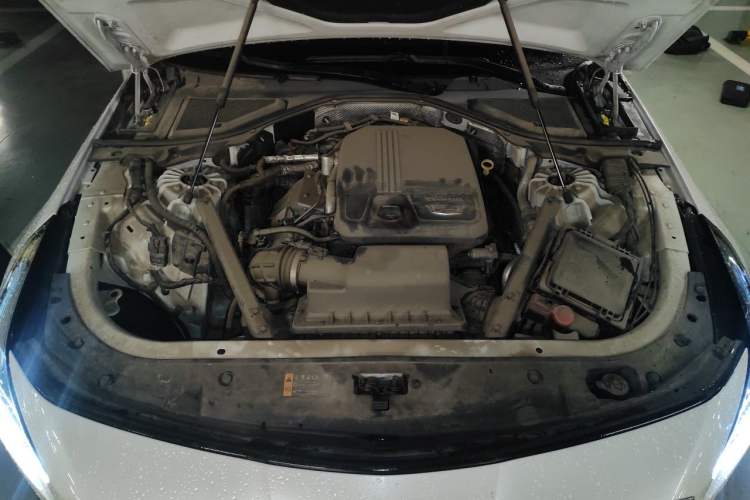 Used Cadillac CT6 2021 28T Luxury Version Engine Bay