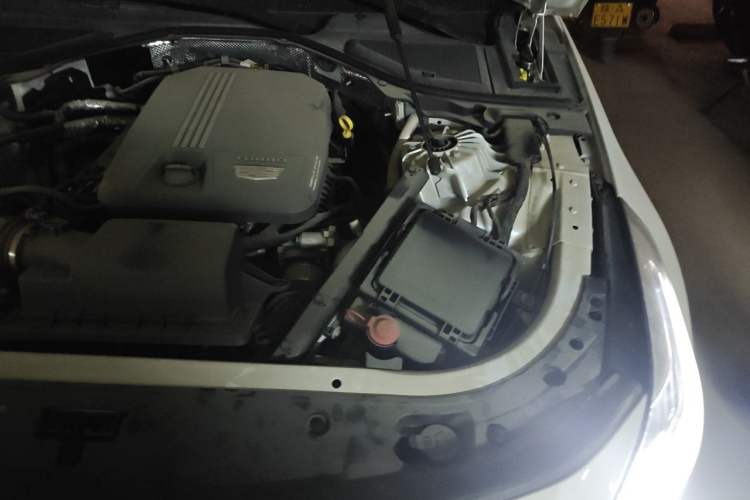 Used Cadillac CT6 2021 28T Elite Edition Engine Bay Left