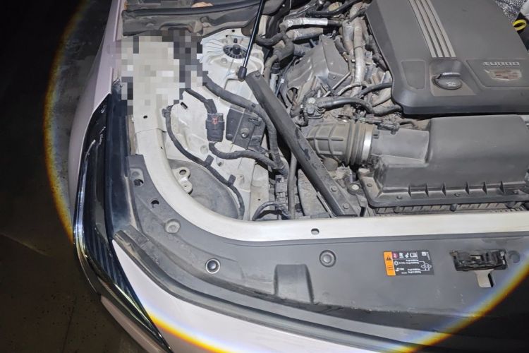 Used Cadillac CT6 2021 28T Fashion Edition Engine Bay Right