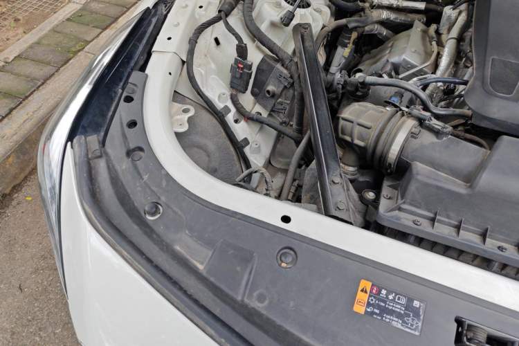 Used Cadillac CT6 2021 28T Elite Edition Engine Bay Right