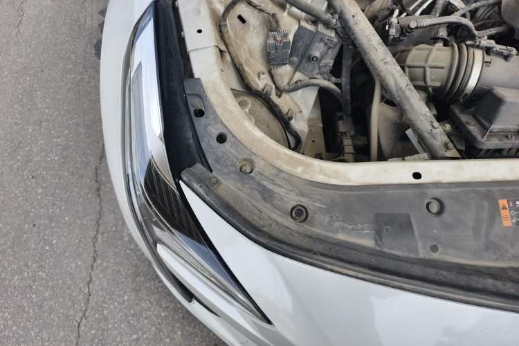 Used Cadillac CT6 2021 28T Luxury Version Engine Bay Right