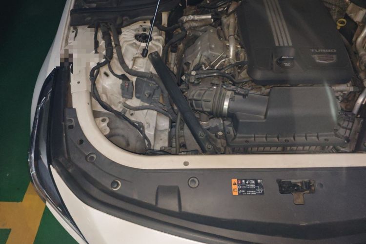 Used Cadillac CT6 2021 28T Fashion Edition Engine Bay Right