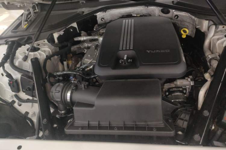 Used Cadillac CT6 2021 28T Luxury Version Engine Bay