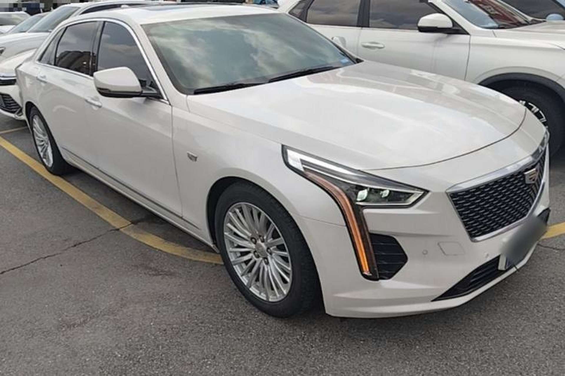 Used Cadillac CT6 2021 28T Fashion Edition Front Right 45 Deg