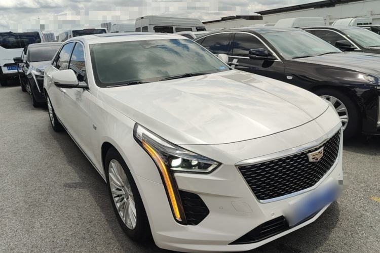 Used Cadillac CT6 2021 28T Luxury Version Front Right 45 Deg