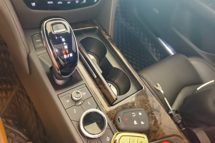 Used Cadillac CT6 2021 28T Luxury Version Gear Lever