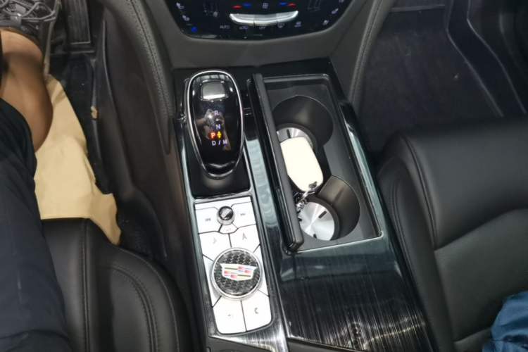 Used Cadillac CT6 2021 28T Luxury Version Gear Lever