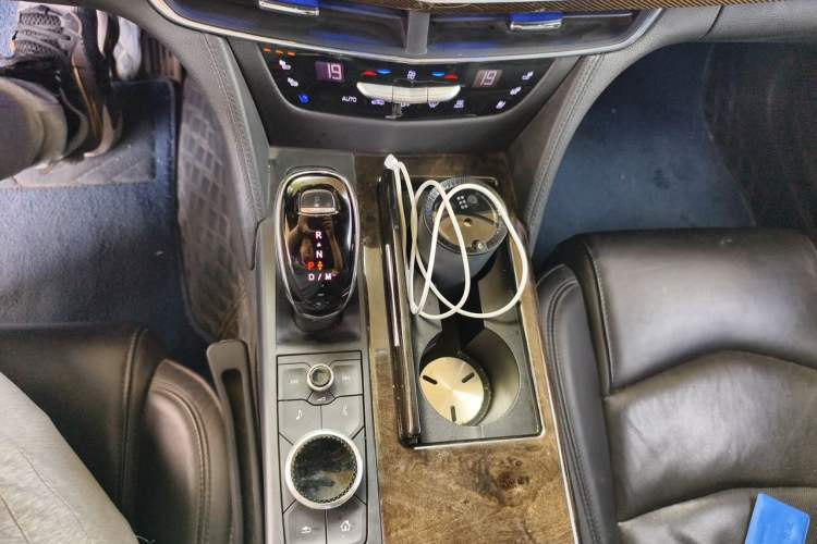 Used Cadillac CT6 2021 28T Luxury Version Gear Lever