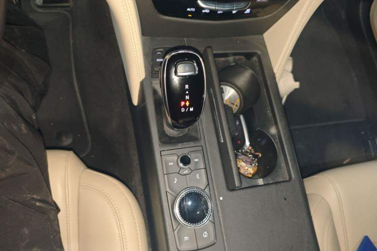 Used Cadillac CT6 2021 28T Fashion Edition Gear Lever