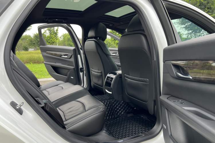 Used Cadillac CT6 2021 28T Luxury Version Interior 2