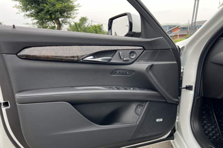 Used Cadillac CT6 2021 28T Luxury Version Interior 5
