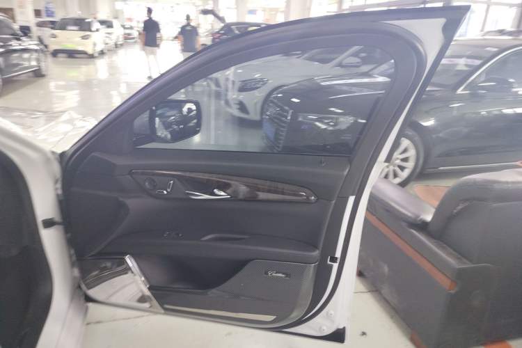 Used Cadillac CT6 2021 28T Luxury Version Interior 5