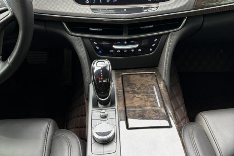Used Cadillac CT6 2021 28T Luxury Version Interior 5