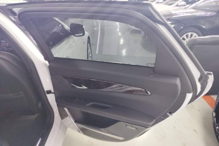 Used Cadillac CT6 2021 28T Luxury Version Interior 6