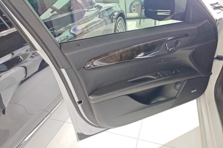 Used Cadillac CT6 2021 28T Luxury Version Interior 7