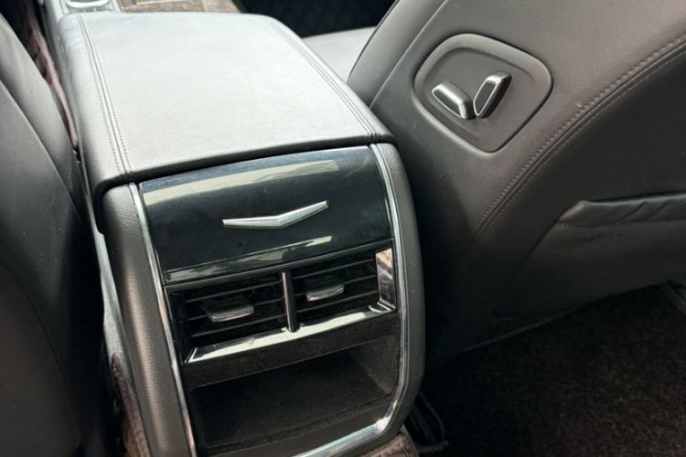 Used Cadillac CT6 2021 28T Luxury Version Interior 8