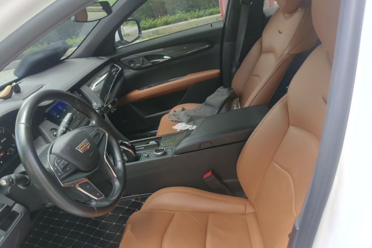 Used Cadillac CT6 2021 28T Luxury Version Left Front Seat