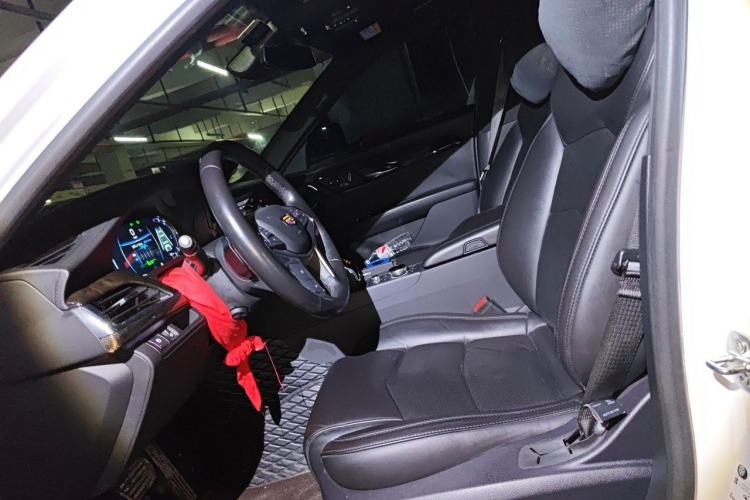 Used Cadillac CT6 2021 28T Luxury Version Left Front Seat