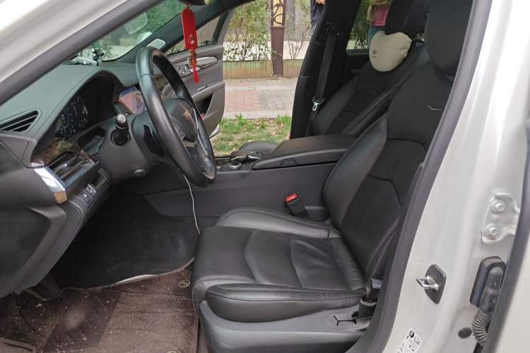 Used Cadillac CT6 2021 28T Luxury Version Left Front Seat