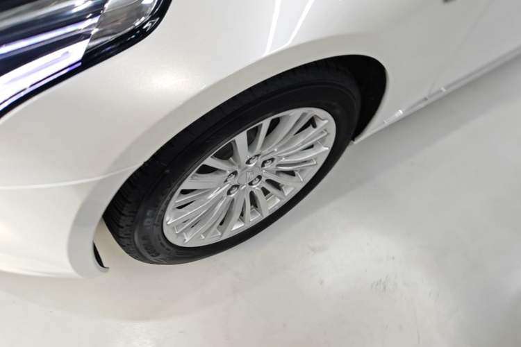 Used Cadillac CT6 2021 28T Fashion Edition Left Front Wheel Hub