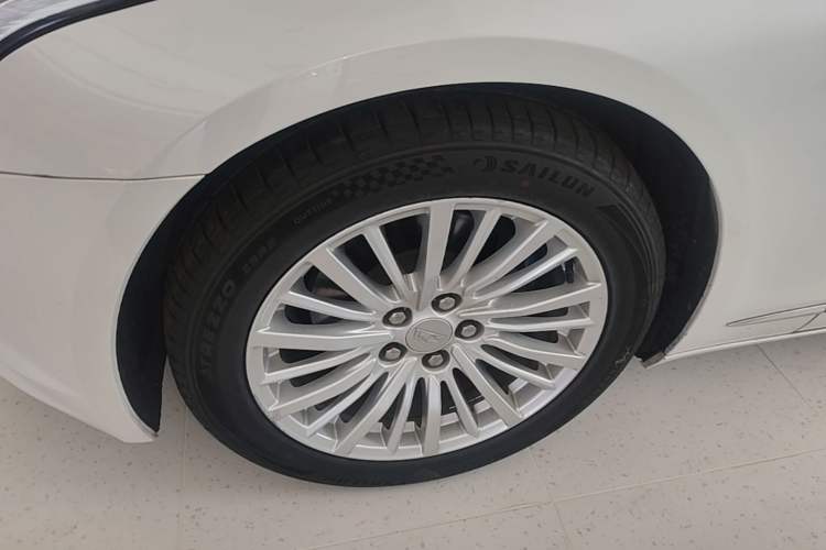 Used Cadillac CT6 2021 28T Fashion Edition Left Front Wheel Hub