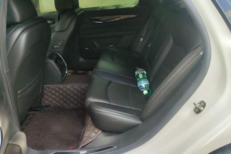 Used Cadillac CT6 2021 28T Luxury Version Left Rear Seat