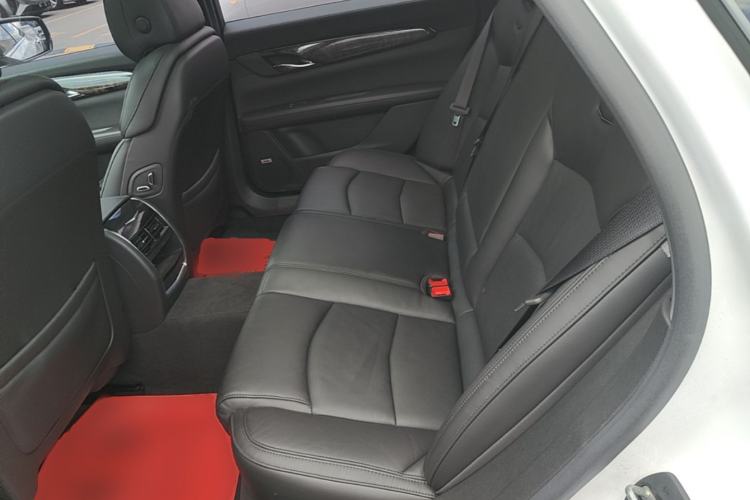 Used Cadillac CT6 2021 28T Luxury Version Left Rear Seat