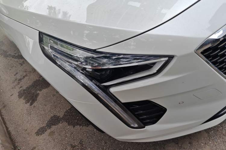 Used Cadillac CT6 2021 28T Elite Edition Right Front Headlight